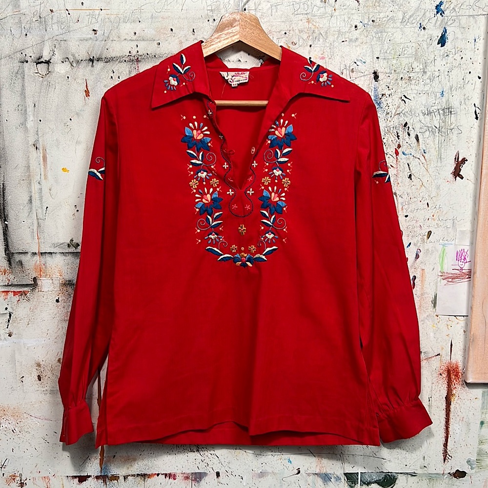 Vintage 70’s embroidered blouse